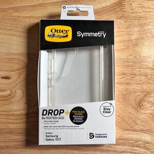 OtterBox Symmetry Series Clear Case for Samsung Galaxy S23 Clear Glitter